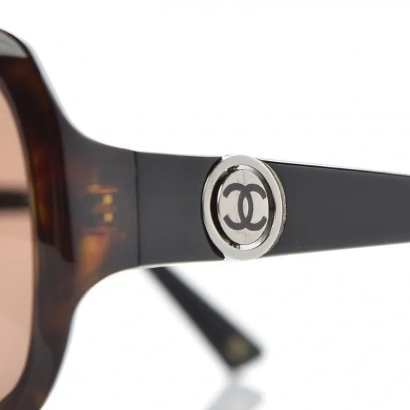 Chanel Rotating C's Sunglasses. - Picture 6 of 16